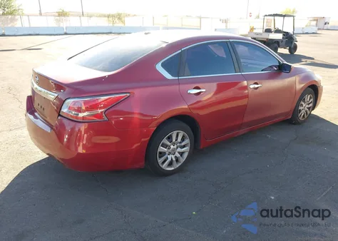2015 Nissan Altima 2.5 S из США, поврежденный, VIN 1N4AL3AP2FN383806